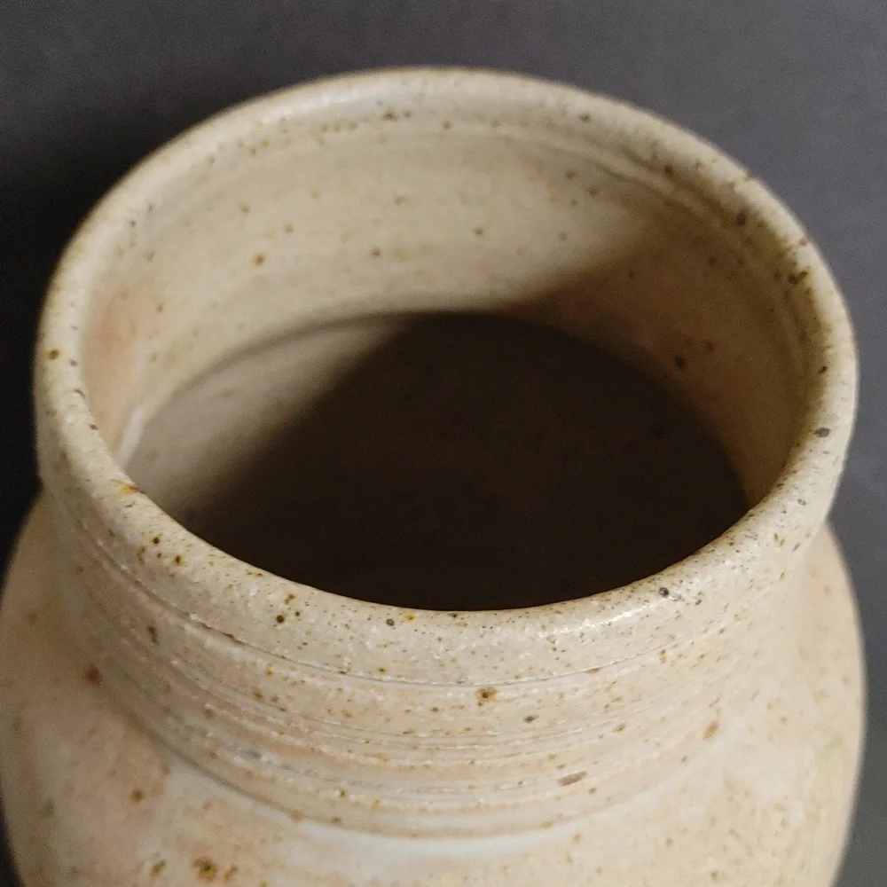 Artisan Ceramic Vase Signed Mary Richardson